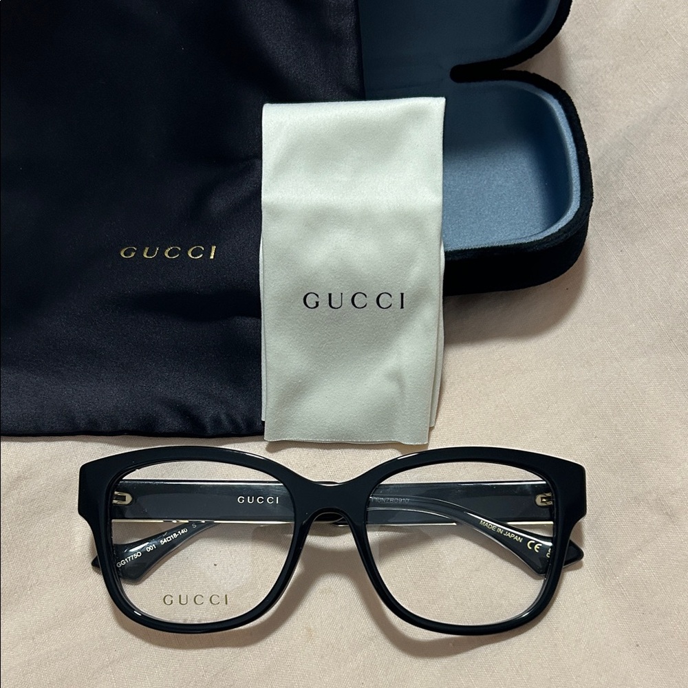 Gucci Women's Black Eyeglasses BNWT